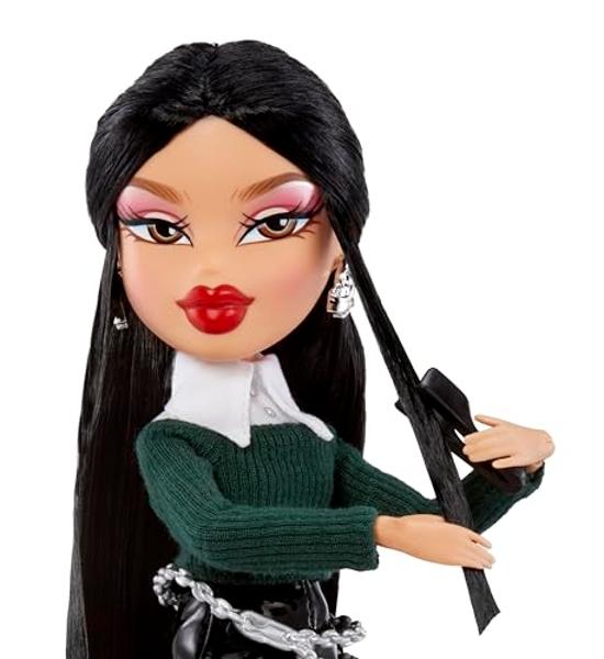 Bratz Alwayz Jade Fashion Doll with 14 Accessories and Poster
