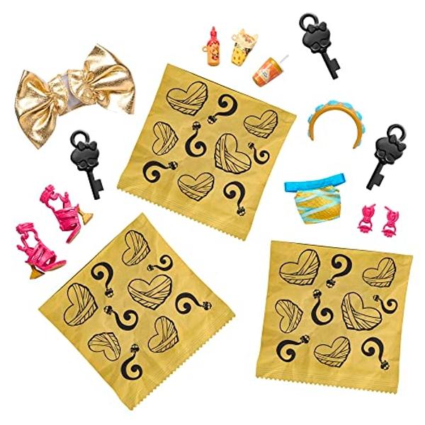 Monster High Skulltimate Secrets Doll & Clothes Accessories Set, Cleo De Nile with Dress-Up Locker & 19+ Surprises