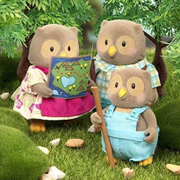 Li'l Woodzeez Owl Family Set – Whooswhoo Owls with Storybook – 5pc Toy Set with Miniature Animal Figurines – Family Toys and Books for Kids Age 3+