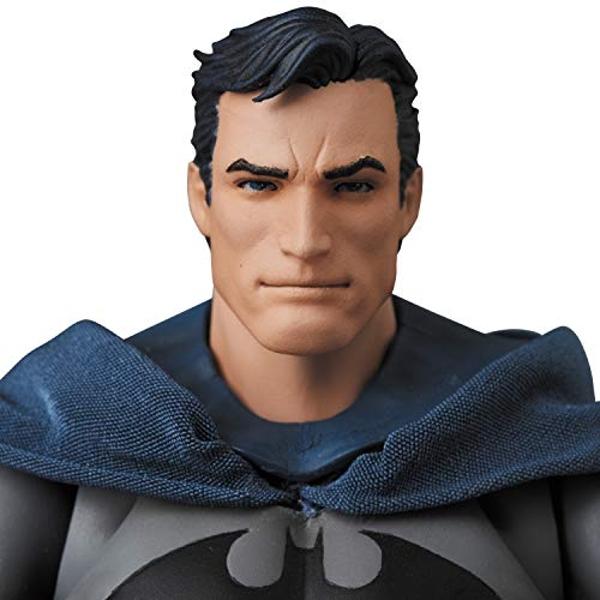 Medicom DC Comics: Batman Hush Mafex Action Figure