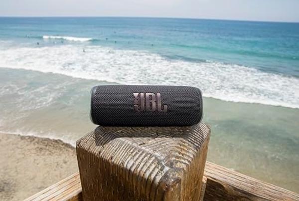 JBL Flip 6 - Portable Bluetooth Speaker, powerful sound and deep bass, IPX7 waterproof, 12 hours of playtime, JBL PartyBoost for multiple speaker pairing for home, outdoor and trav