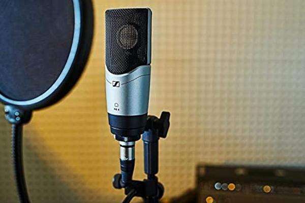 Behringer ECM8000 Ultra-Linear Omni-Directional Measurement Condenser Microphone, 20-20000Hz Frequency Response, 200 Ohms Impedance