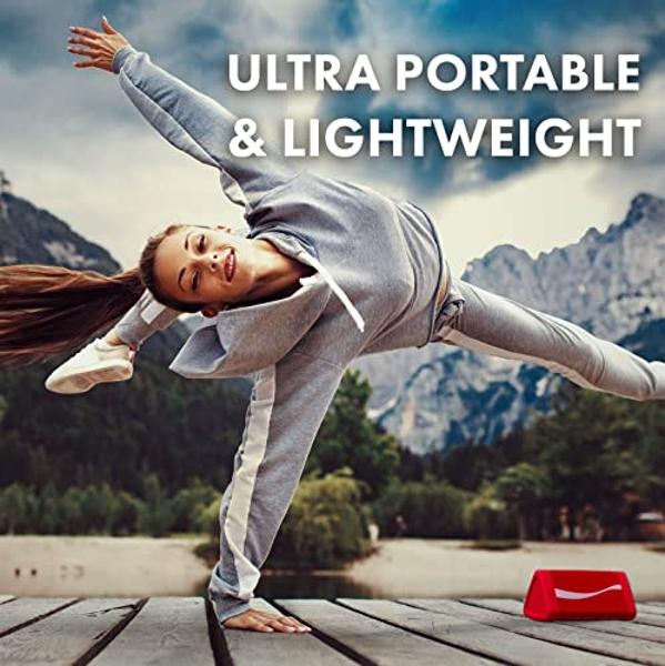 JBL Go 3 - Portable Mini Bluetooth Speaker, big audio and punchy bass, IP67 waterproof and dustproof, 5 hours of playtime, speaker for home, outdoor and travel (White)