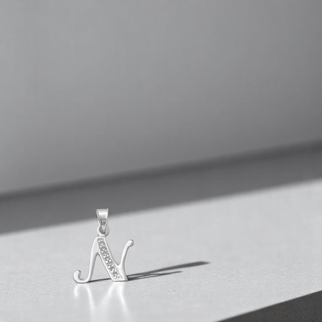 Dije Inicial Letra N en Plata .925 + Obsequio 