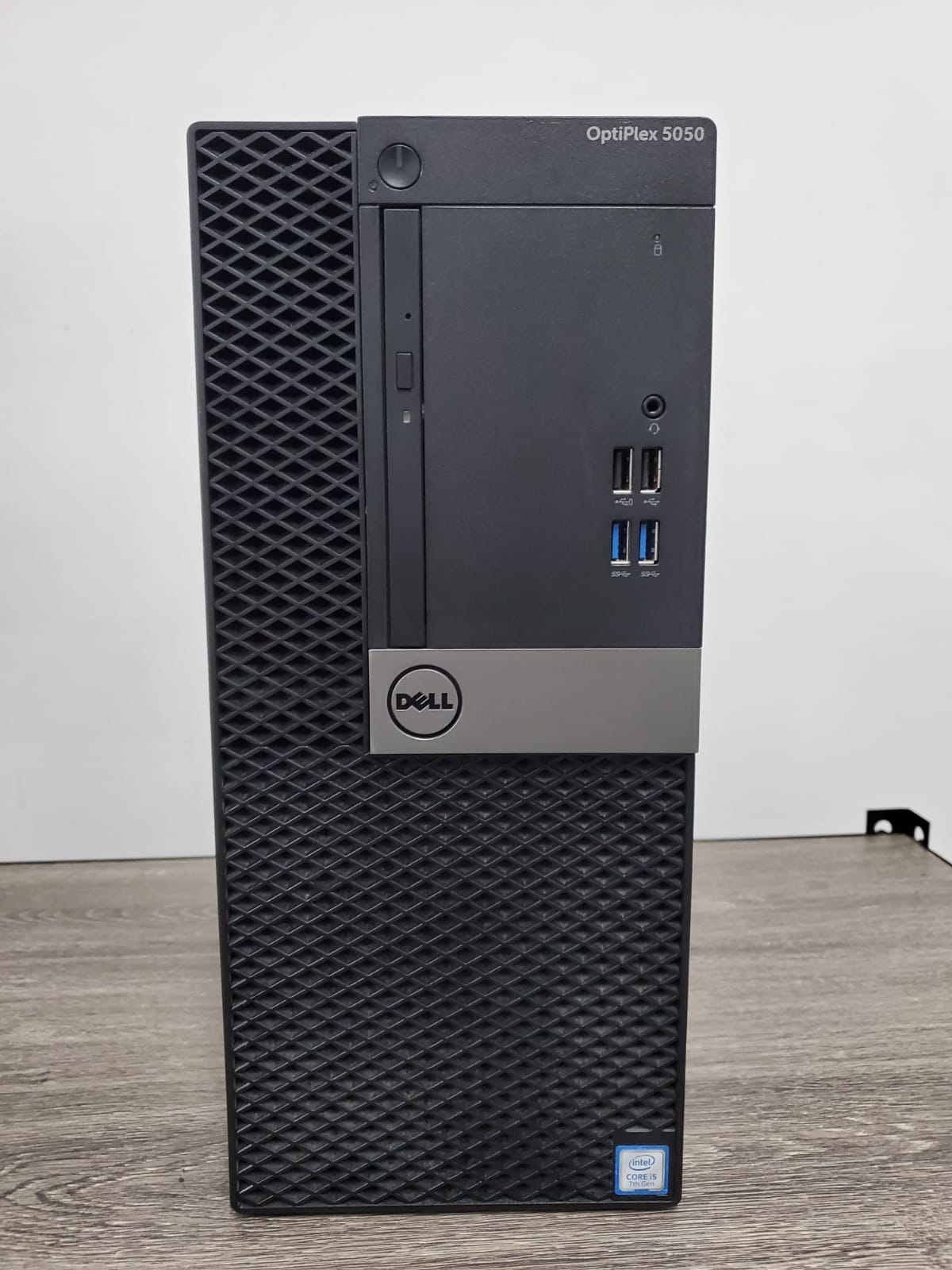 CPU CORE I5 7MA GEN 32GB RAM 480GB SSD TECLADO, MOUSE Y CABLE