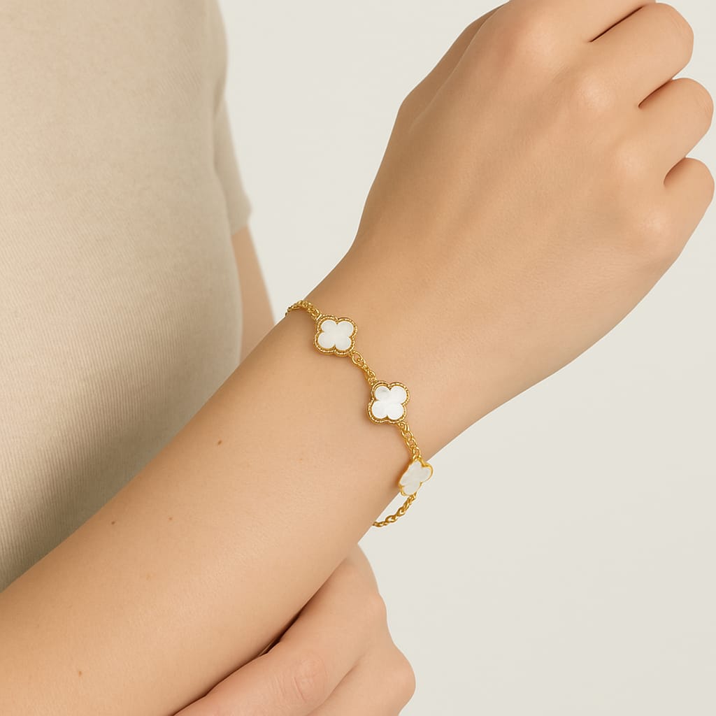 Pulsera de trebol, lucky clover de doble cara, color blanco perla