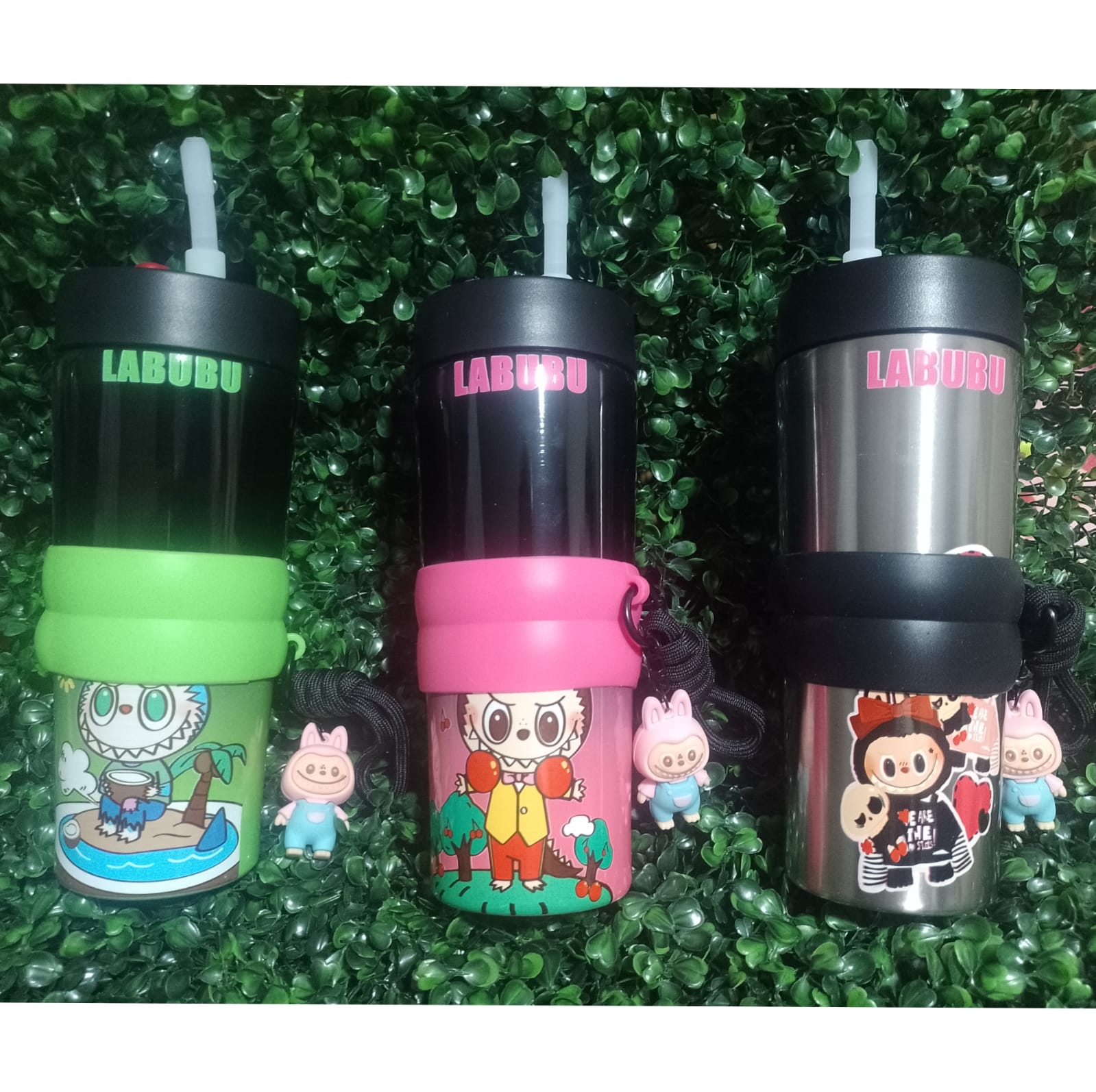 Termo Labubu The Monster Acero + llavero Coffe Cup Color Verde Tematica isla