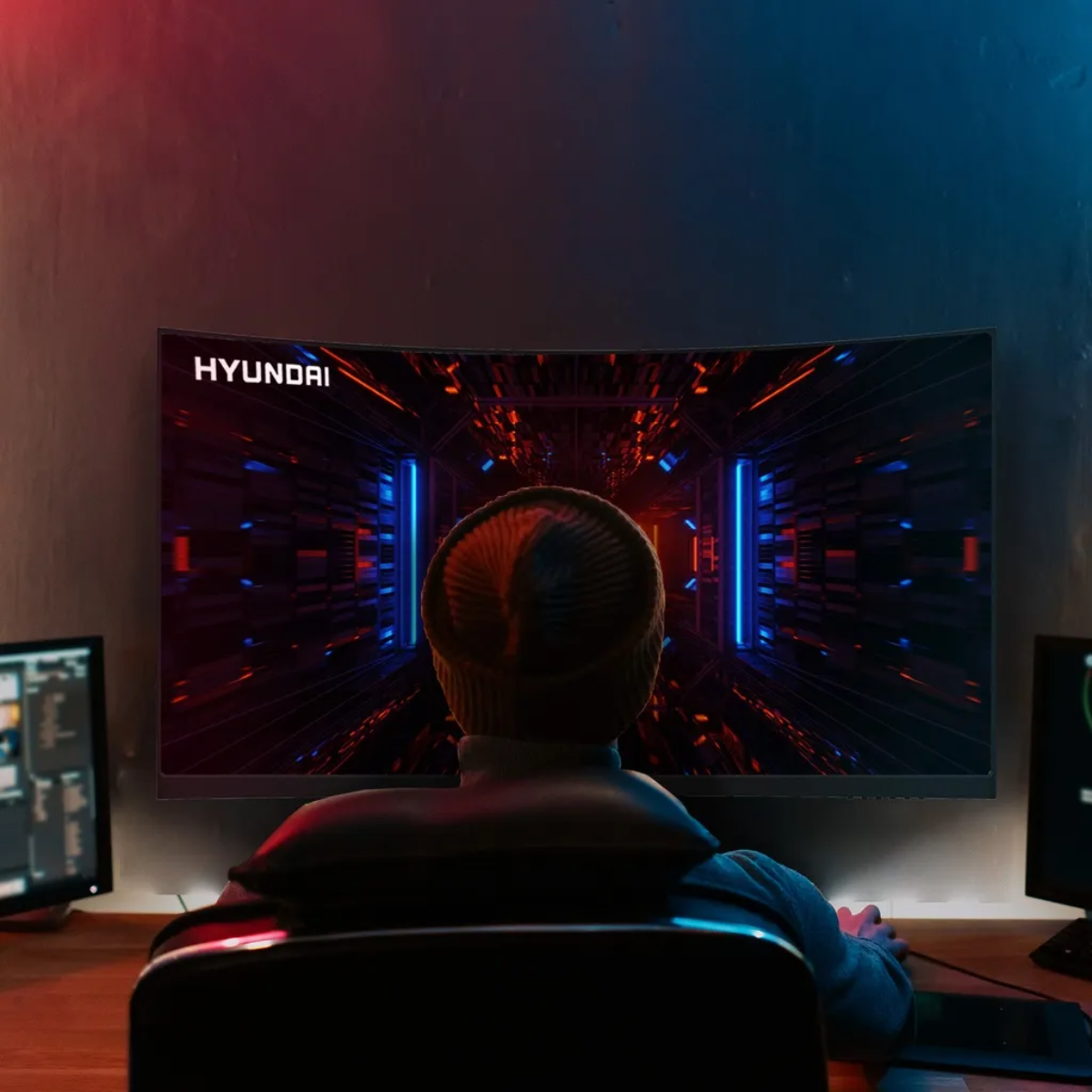 Monitor Gaming Curvo Hyundai R1000 32'' 2560x1440p, 180hz