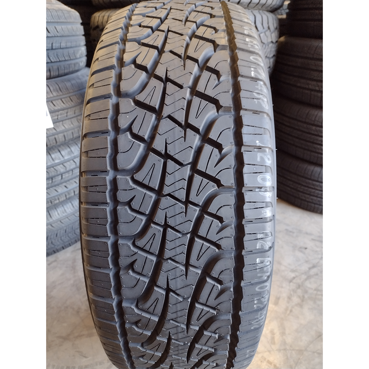 LLANTA 205/65R15 PIRELLI S-ATR 94H.