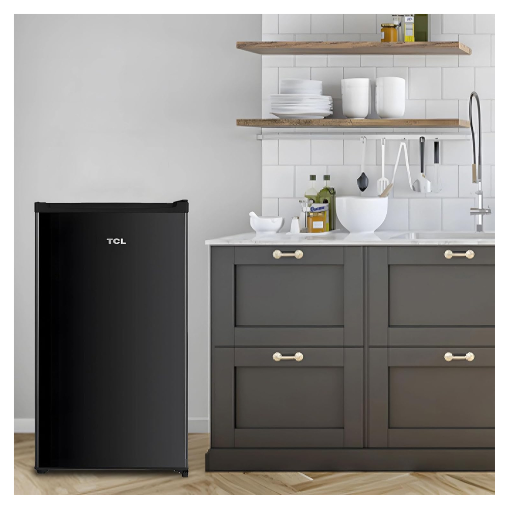 Frigobar TCL TSD44B 4.4 pies Puerta Reversible Freezer Negro