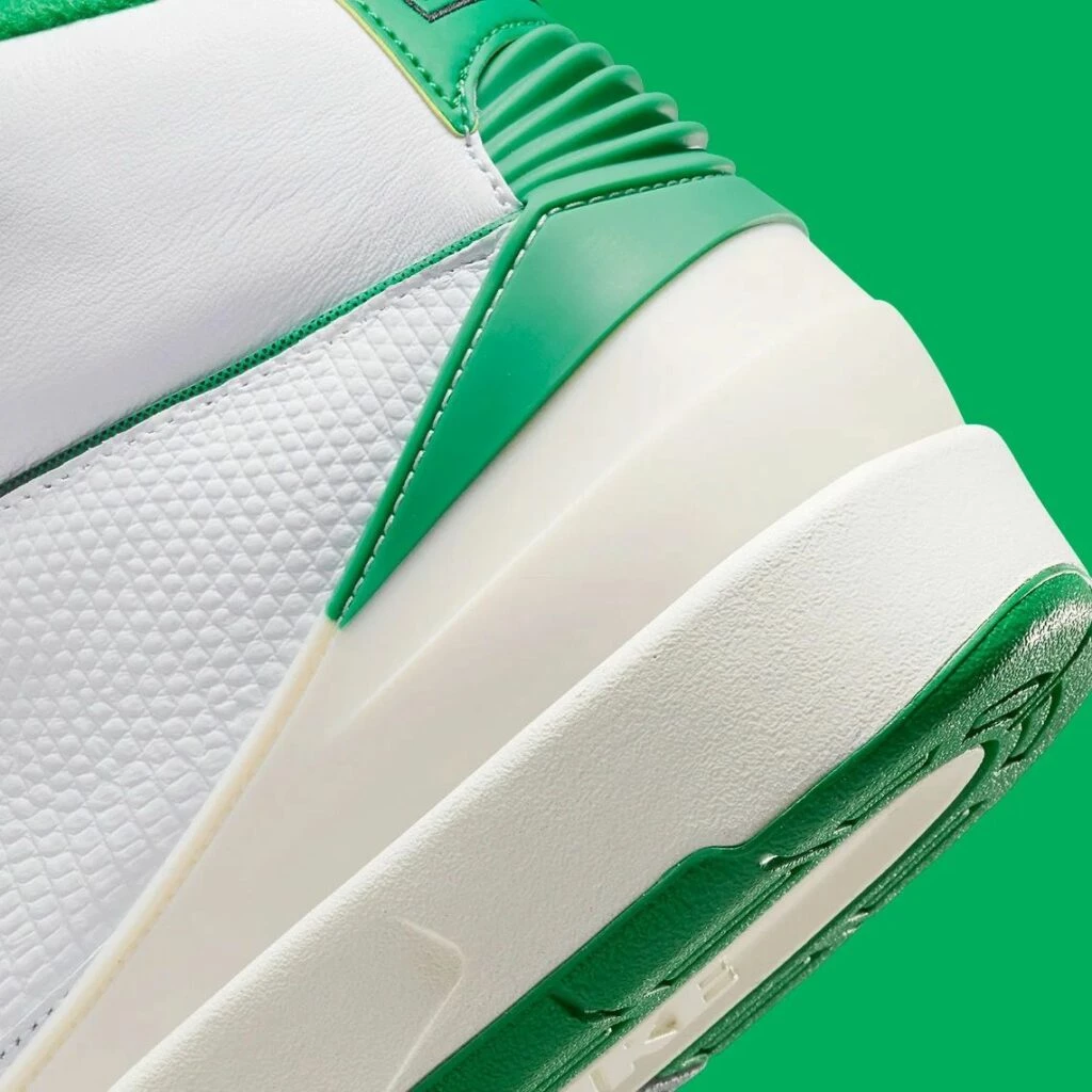 TENIS AIR JORDAN 2 RETRO BLANCO CON VERDE PARA HOMBRE TALLA 27.5 CM 