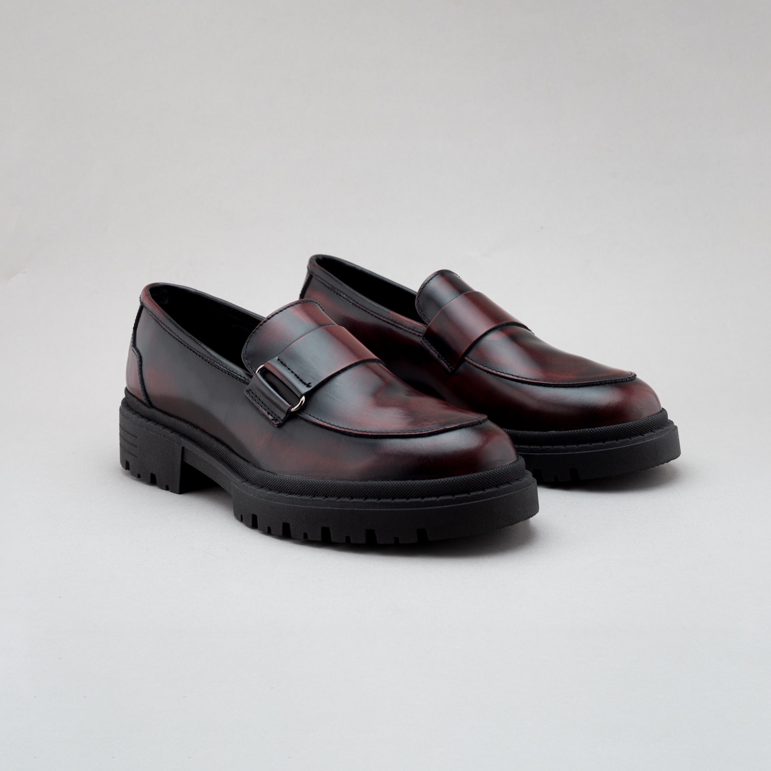 Zapato Loafer Vino con Suela Chunky para Hombre