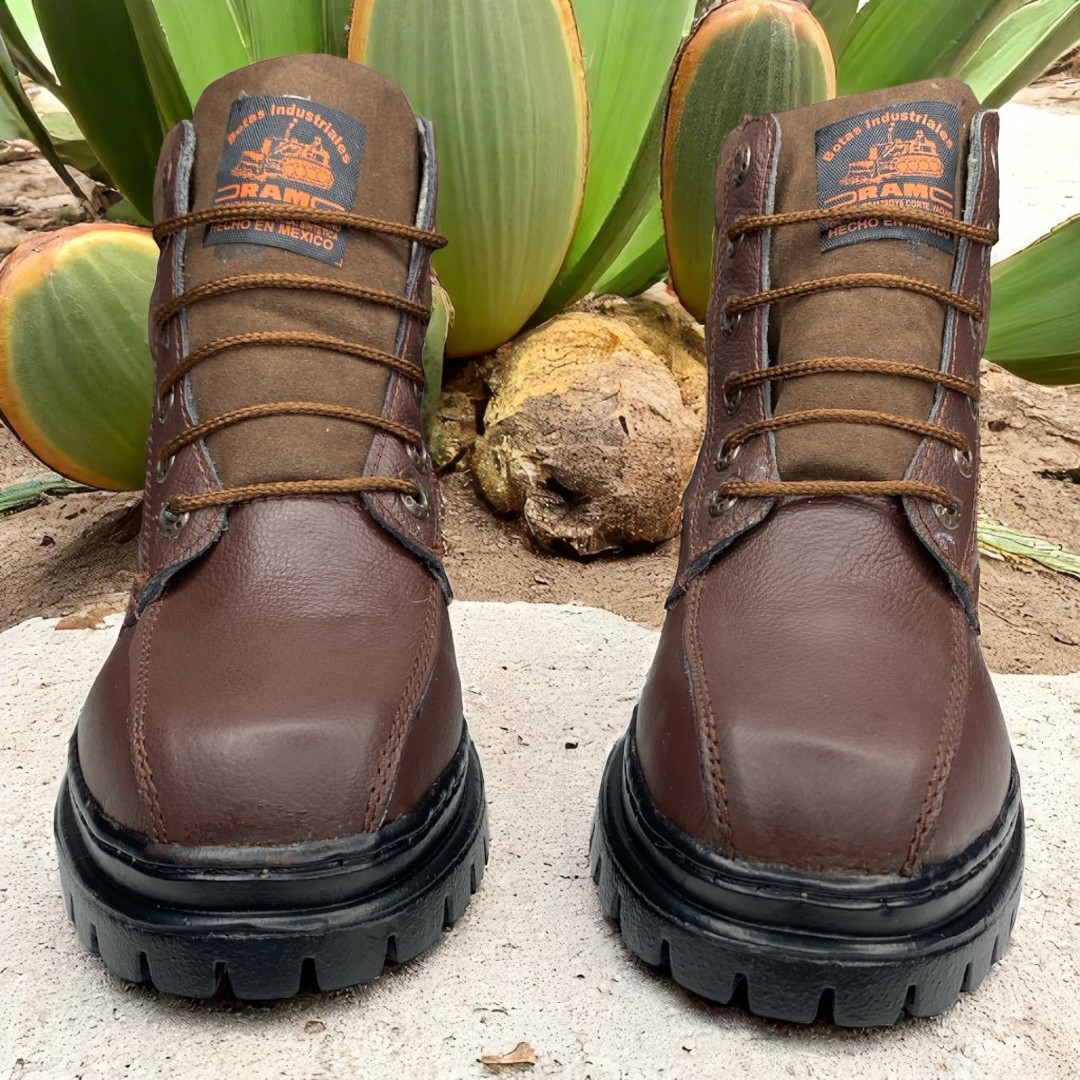 Botas Industriales Seguridad De Trabajo Hombre Cafe Uso Rudo LAS CUATAS ZAPATERIAS.