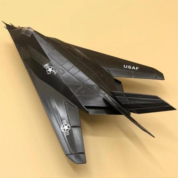 F-117 NightHawk Lockheed Stealth MXFNK-001 172 F-117 NightHawk by Lockheed Martin 39x6x26cm MetalPlástico Base Plástico Negro, F-117 NightHawk