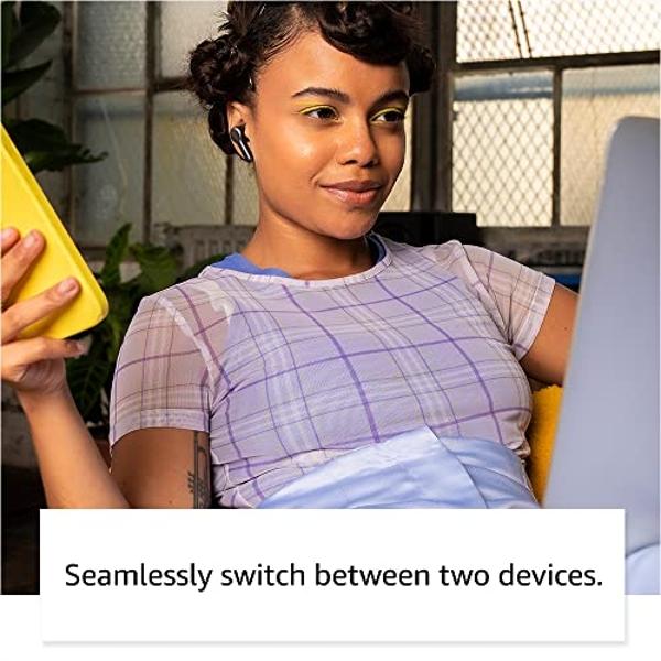 Amazon Echo Buds (modelo más reciente), auriculares inalámbricos Bluetooth 5.2 con Alexa, personalización de audio, multipunto, batería de 20 horas con estuche de carga, carga rápi