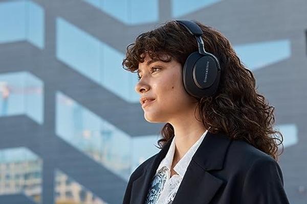 Audífonos supraaurales Bowers & Wilkins Px7 S2e: cancelación de ruido mejorada y modo de transparencia, llamadas nítidas, Bluetooth, 30 horas de reproducción, color negro antracita