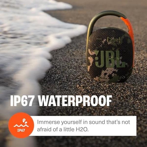 Altavoz Bluetooth portátil JBL Charge 4 (Camuflaje negro/blanco)