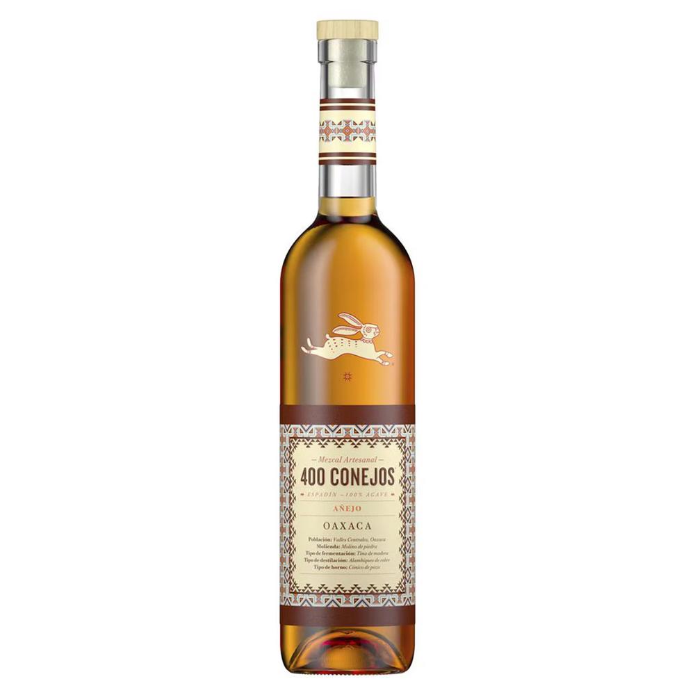 400 Conejos Añejo