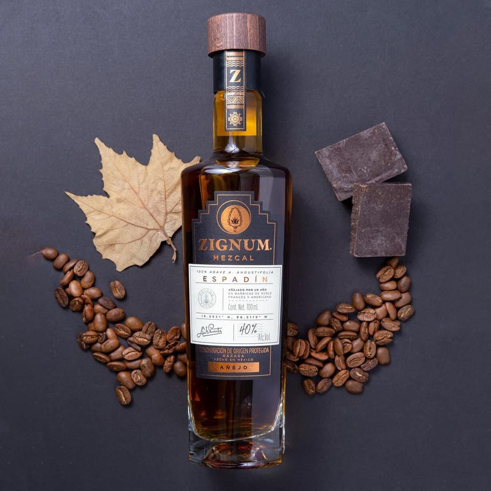 Mezcal Zignum Añejo 700 ml