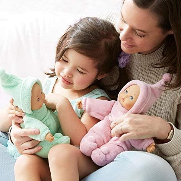 Tara Toys Barbie Sé una diseñadora de moda.