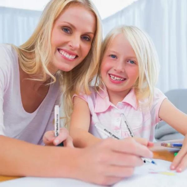 24 Colores Marcadores Acrílica Pincel  Estuche Blanco 