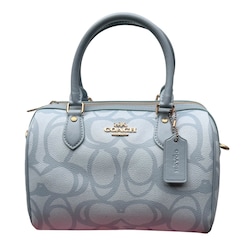 bolsa-coach-satchel-rowan-color-azul-pastel-con-logos-resaltados